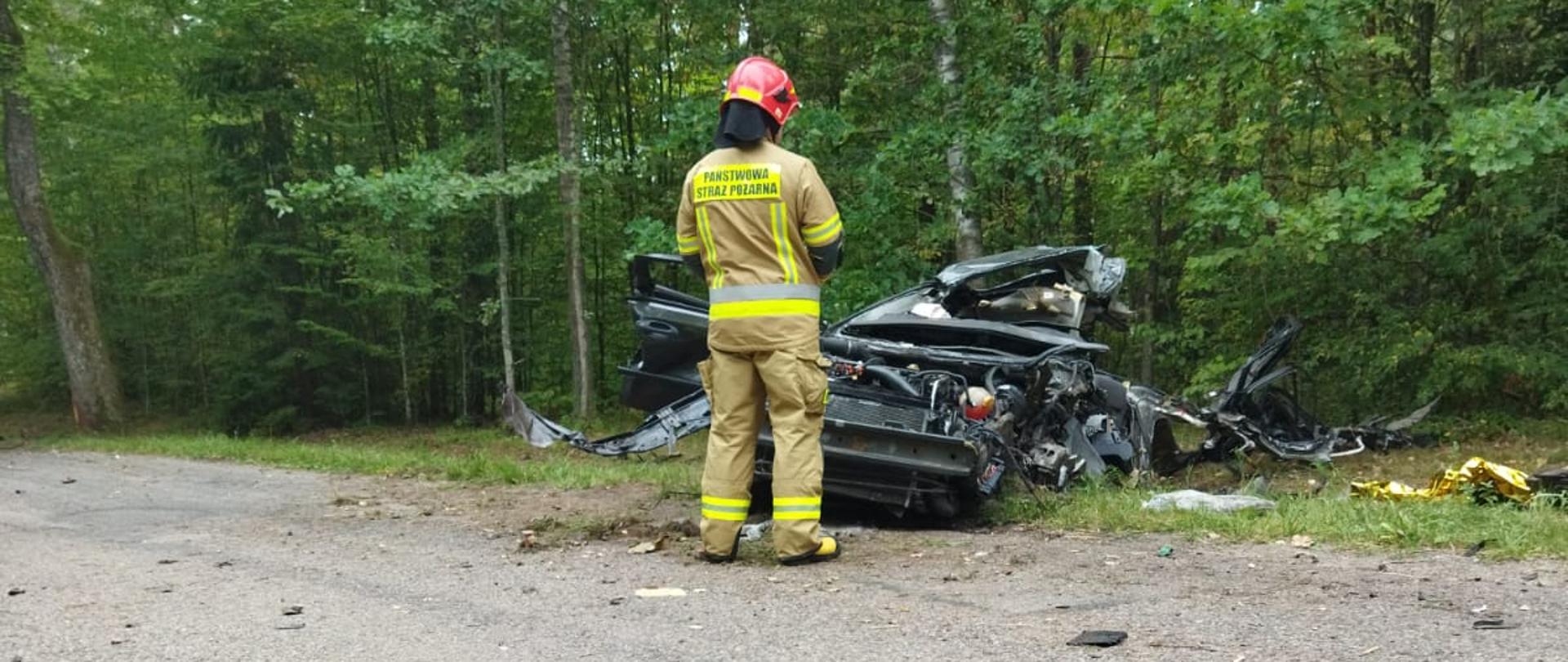 Rozbite auto w rowie