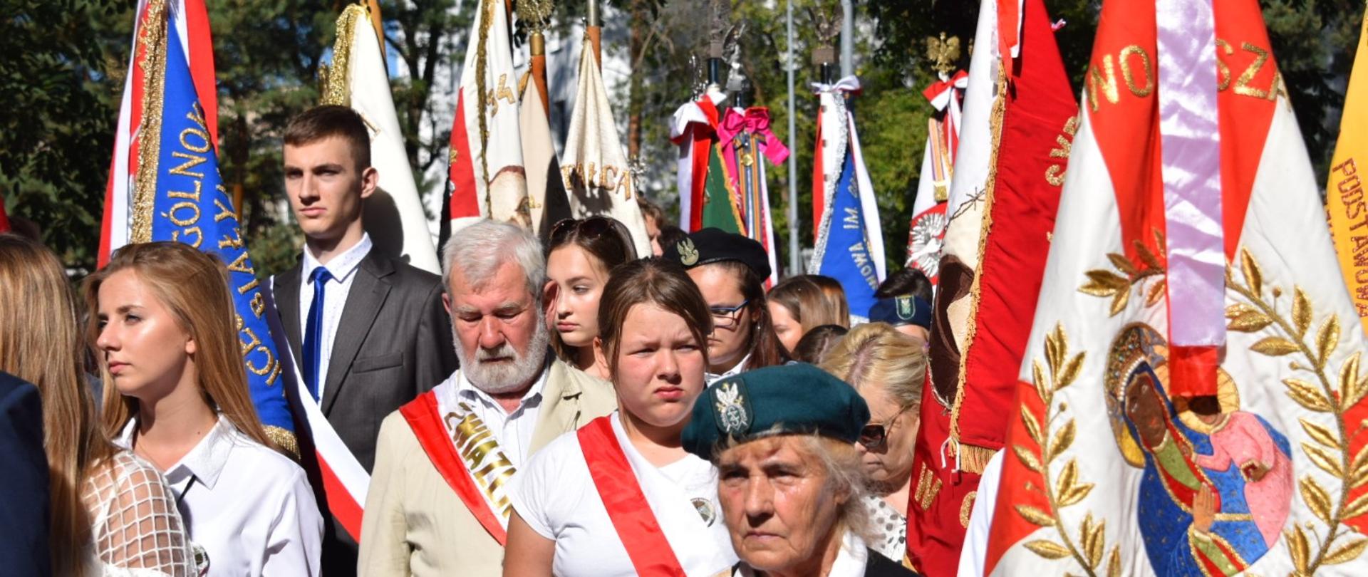 Marsz Pamięci Zesłańców Sybiru w Białymstoku z udziałem ministra edukacji