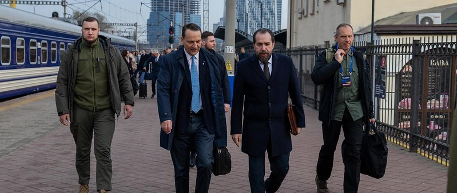 Wicepremier Radosław Sikorski i Ambasador Piotr Łukasiewicz