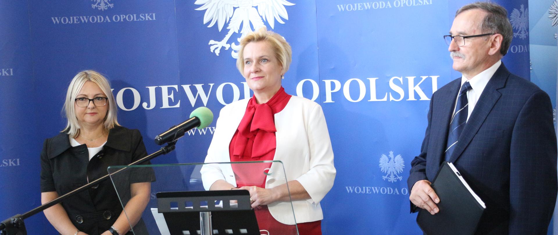 Konferencja prasowa Wicewojewody Opolskiego z zaproszonymi gośćmi. 