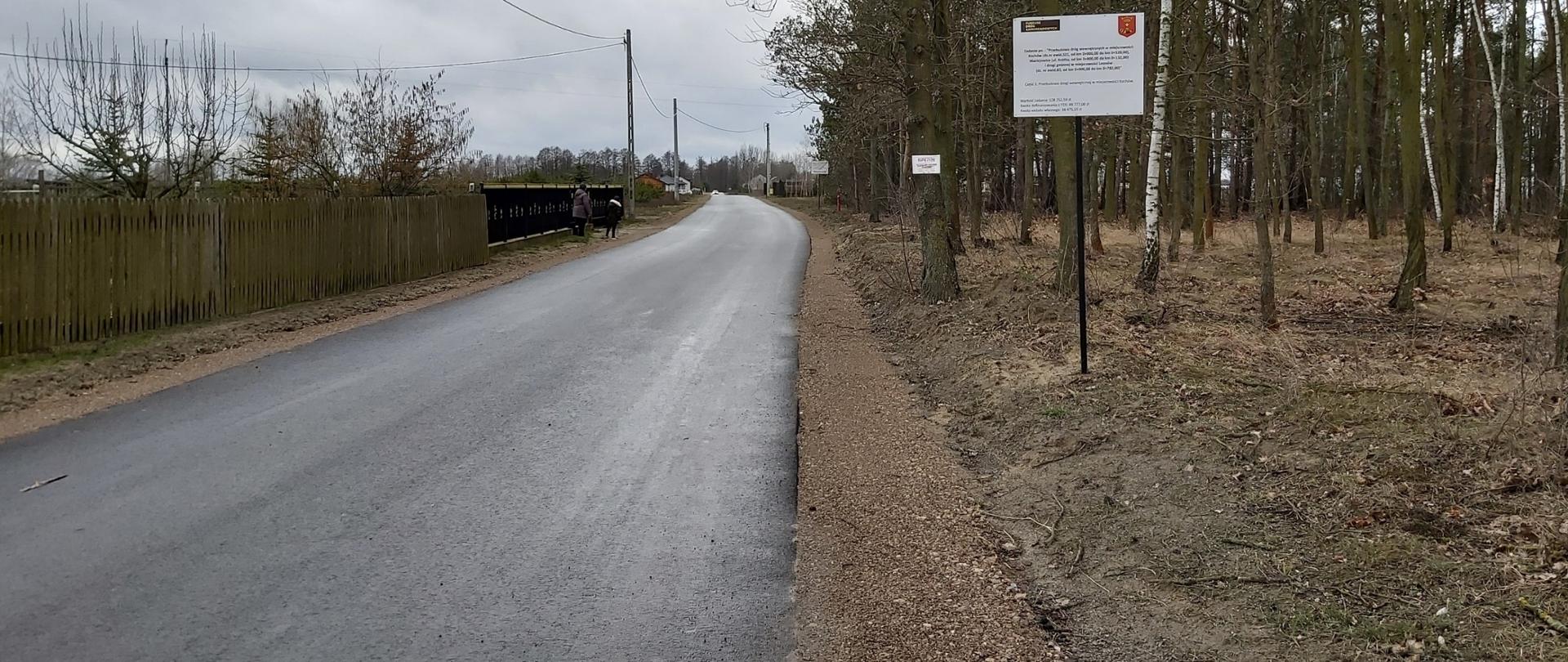 Wyremontowana droga asfaltowa w gminie Maciejowice.