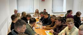 8 MDZR 2026 prezentacja DNF Starszy specjalista Dominika Tchorek i Starszy specjalista Beata Borzęcka