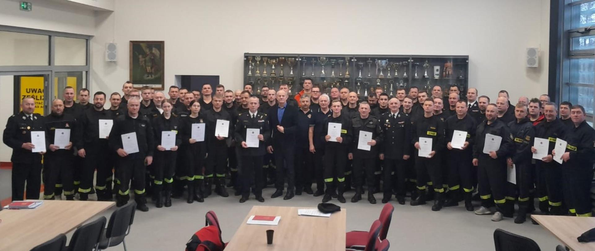 Pamiątkowe zdjęcie uczestników szkolenia
