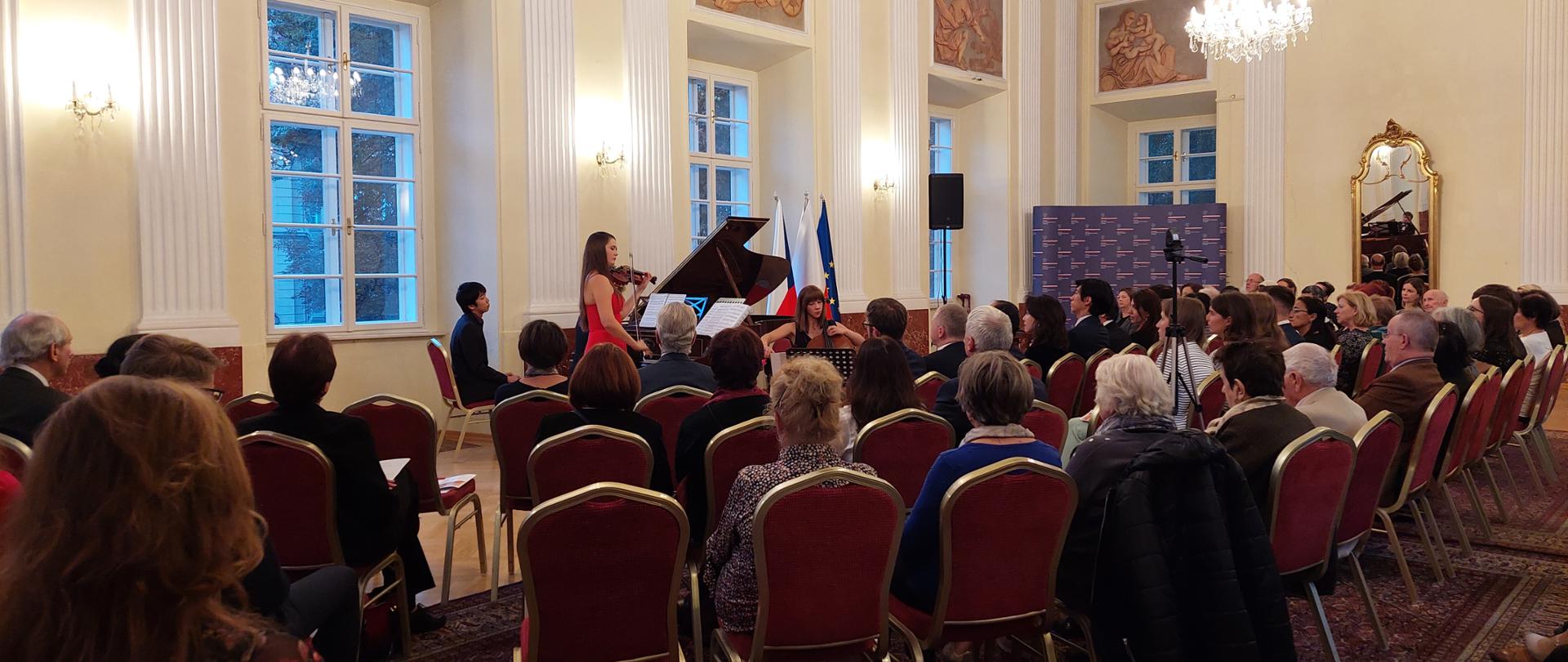 Koncert w Ambasadzie w ramach festiwalu „Mladá Praha”