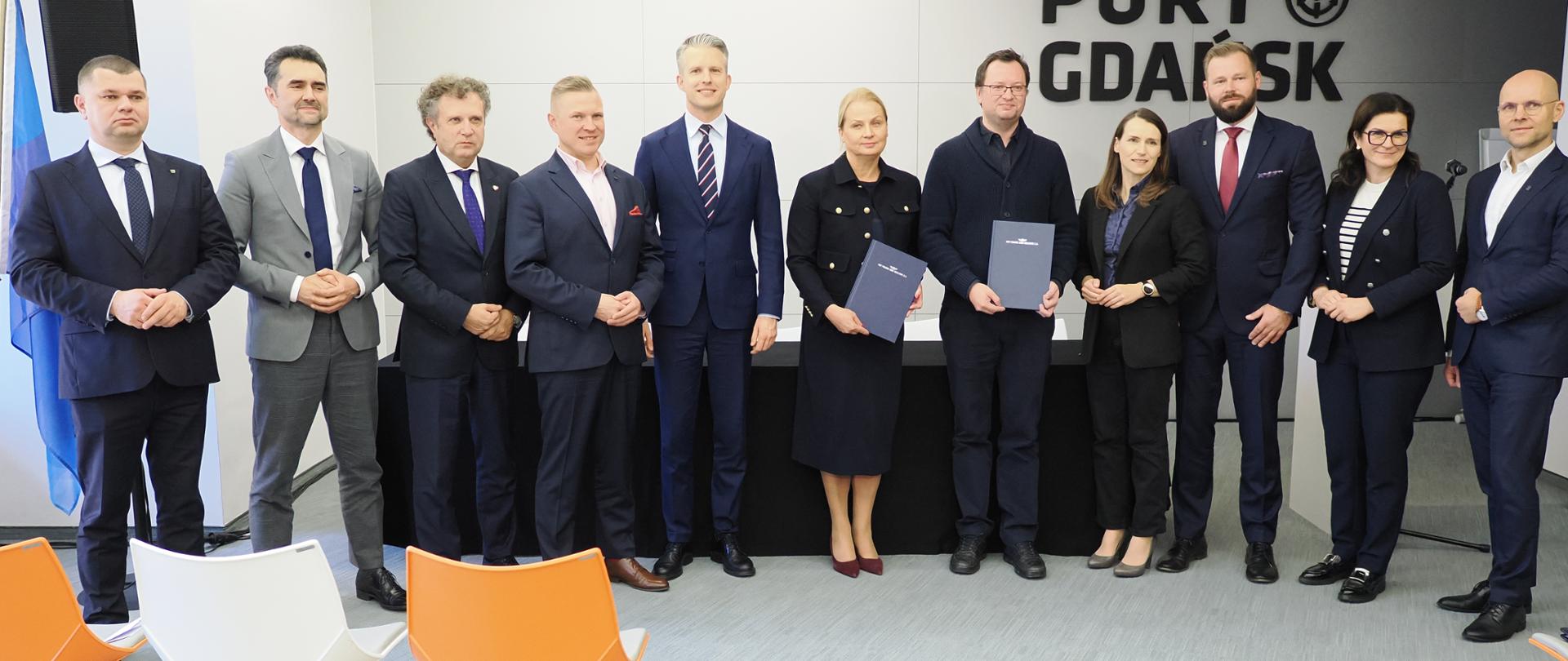 PLK i Port Gdańsk łączą siły na rzecz rozbudowy kolejowego dostępu do portu