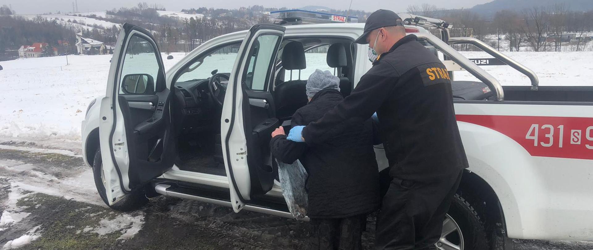 Dowóz do punktów szczepień osób starszych w ramach wsparcia Narodowego Programu Szczepień przeciw Covid - 19