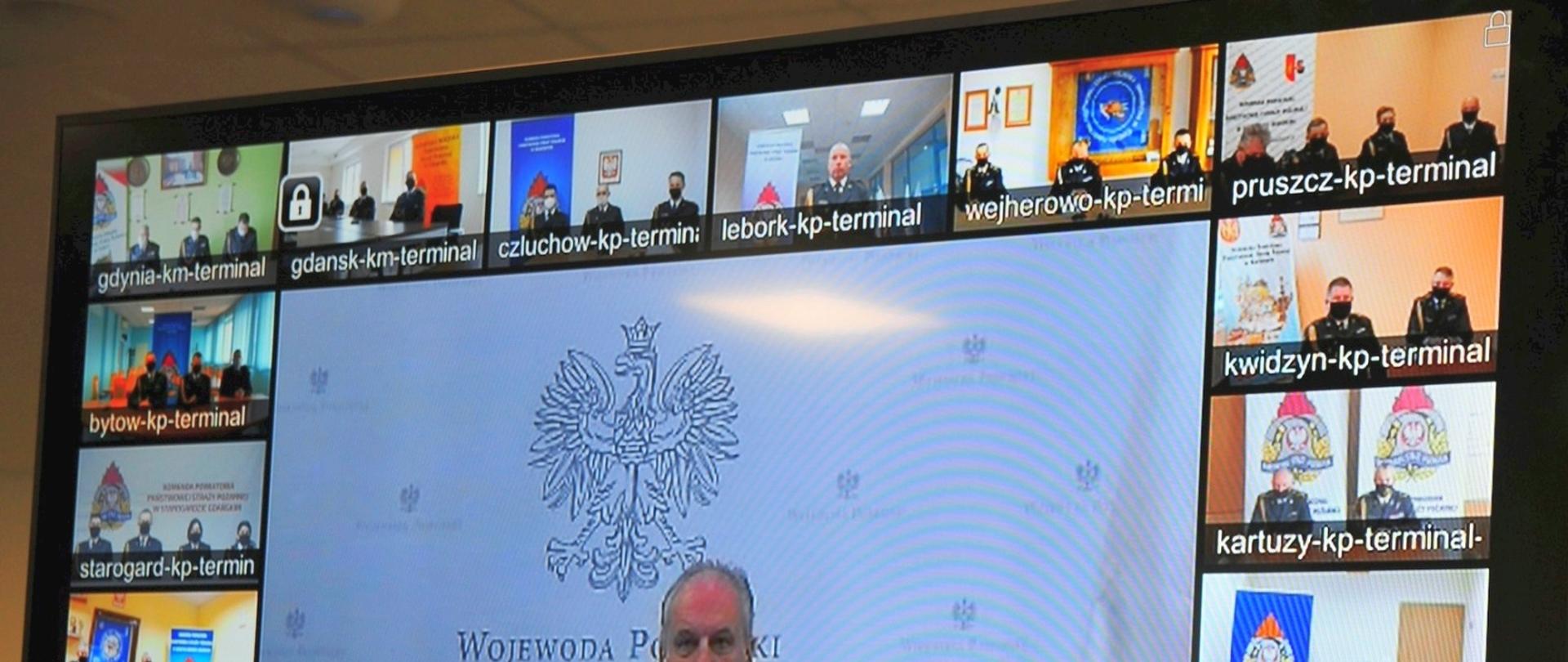 Zdjęcie przedstawia zrzut ekranu podczas wideokonferencji. W oknie głównym Wojewoda Pomorski.