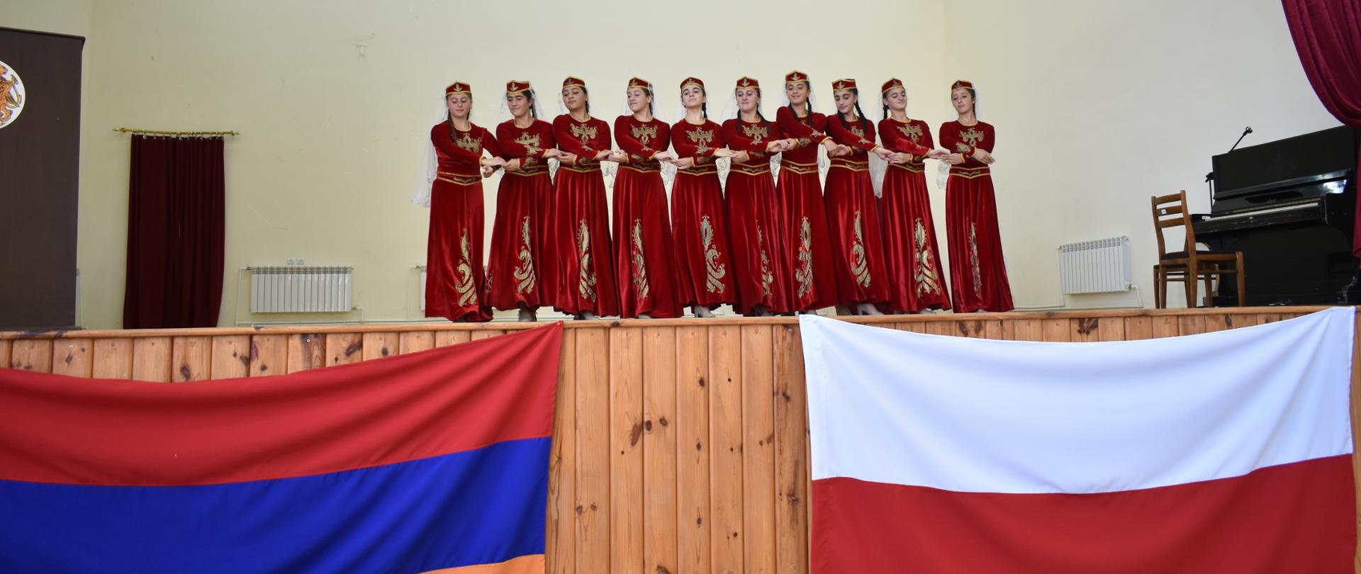 Renowacja sali tanecznej w Szkole Artystycznej w Aragats Fot. Ambasada RP w Erywaniu