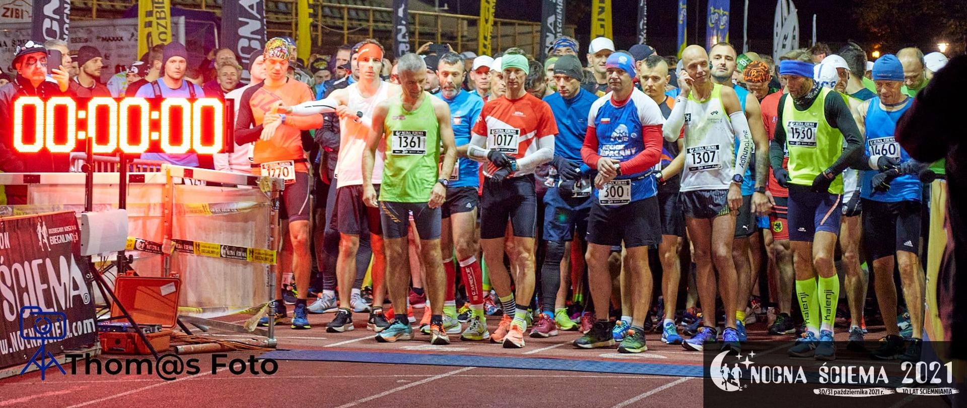 Nocna ściema 2021. Zawodnicy na starcie.