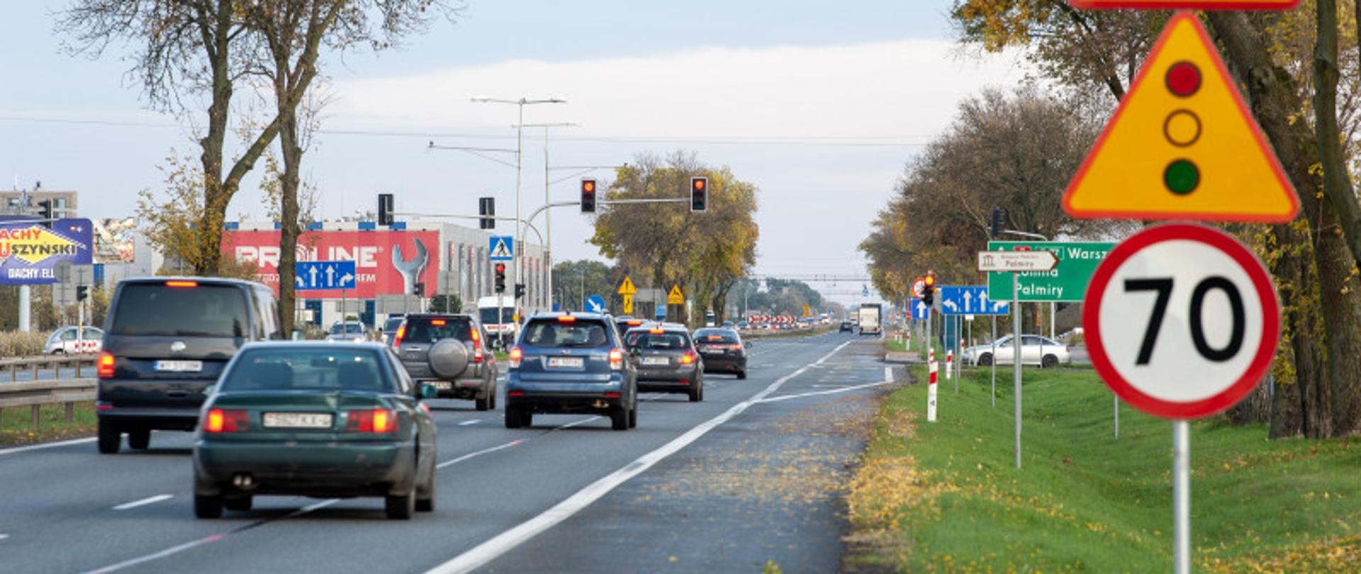 Zdjęcie drogi krajowej nr 7 w miejscowości Palmiry.