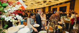 Buffet line 