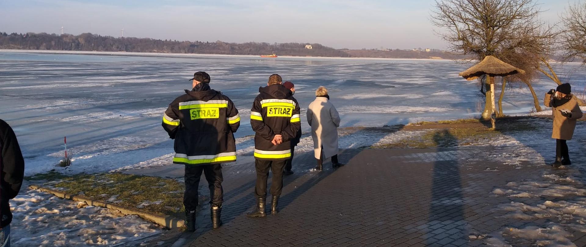 Kujawsko-Pomorscy strażacy monitorują poziom wody na Wiśle