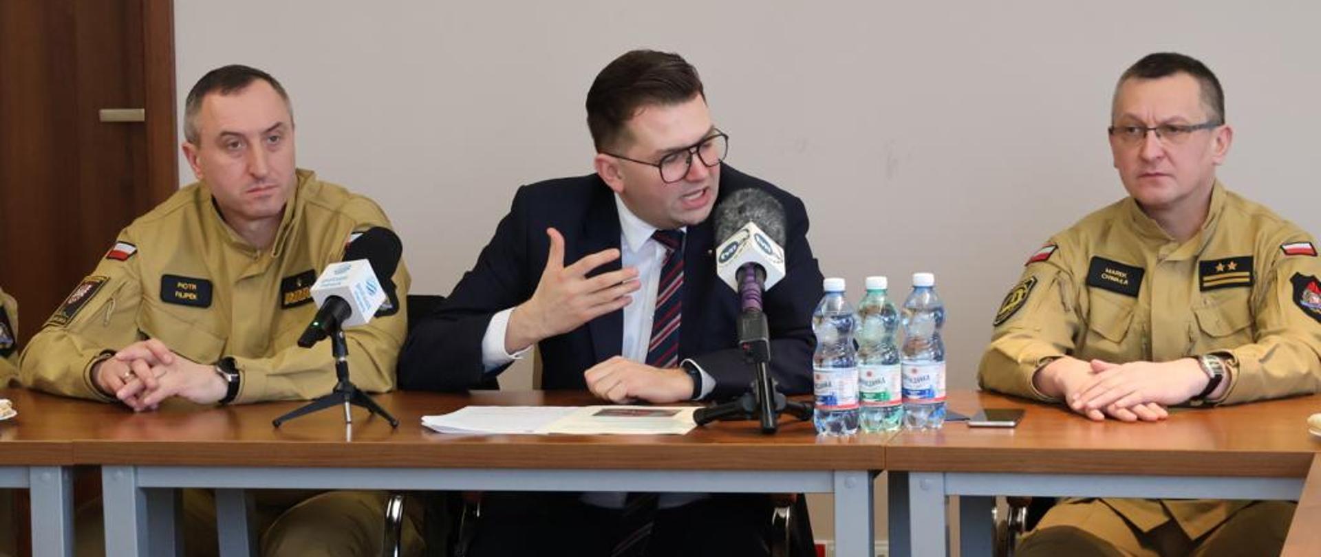 Wojewoda i komendanci