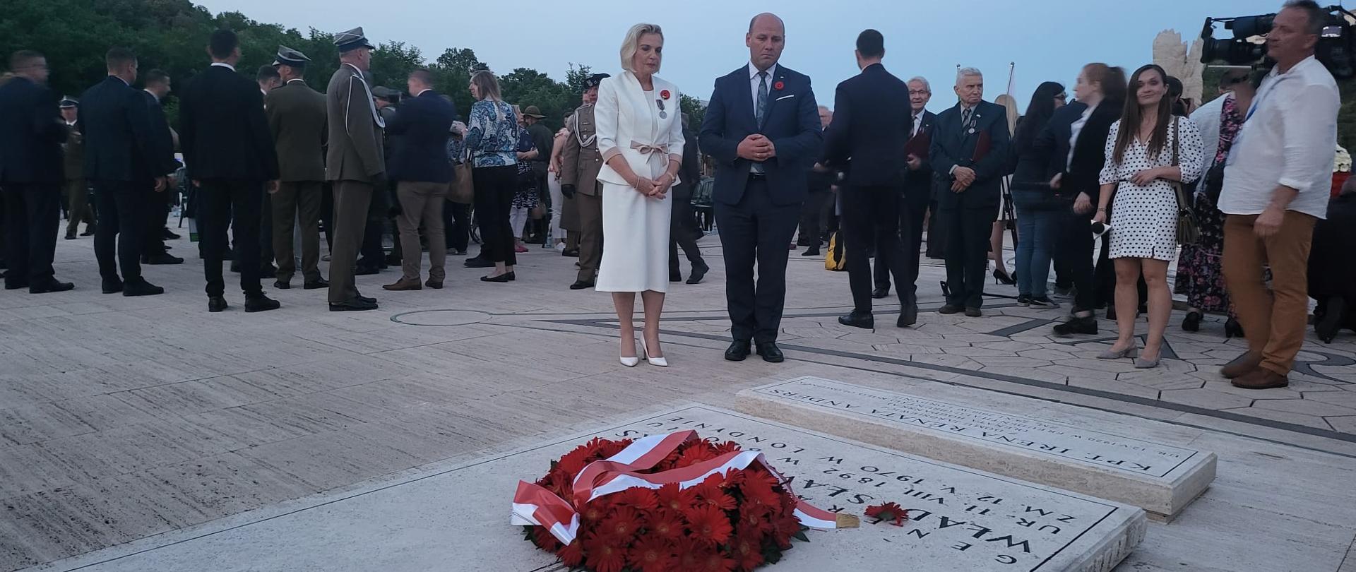Ambasador Polski we Włoszech Anna Maria Anders oraz wiceminister spraw zagranicznych Szymon Szynkowski vel Sęk