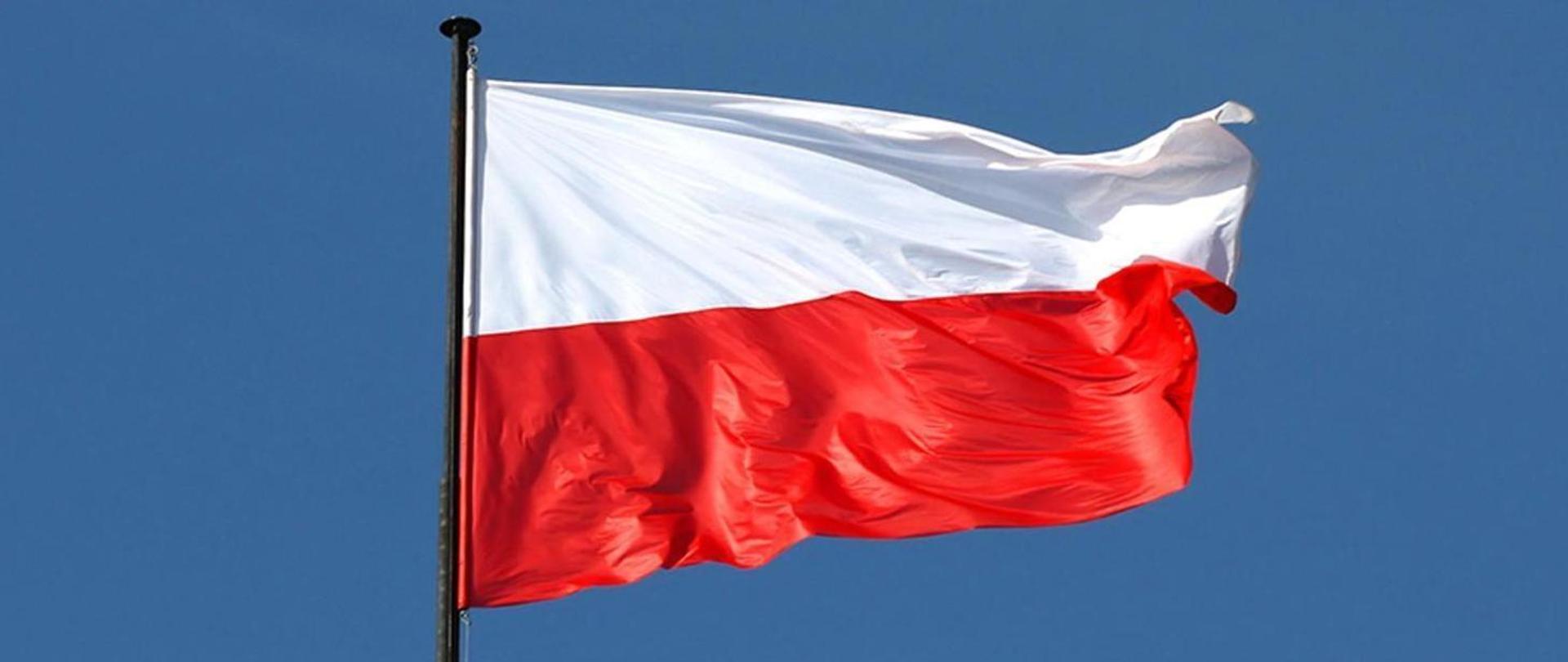 Flaga_Rzeczypospolitej_Polskiej