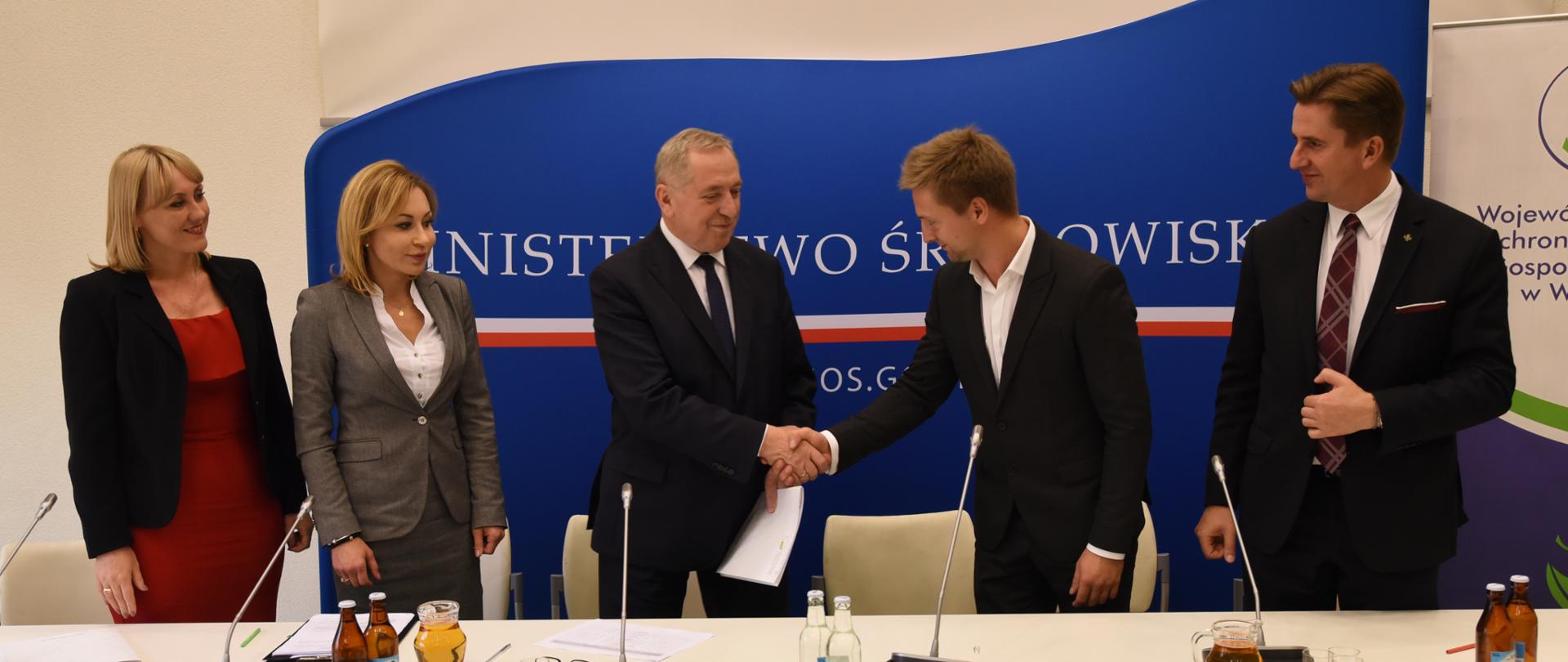 Podpisanie przez WFOŚiGW w Warszawie umów na ochronę przyrody i edukację ekologiczną