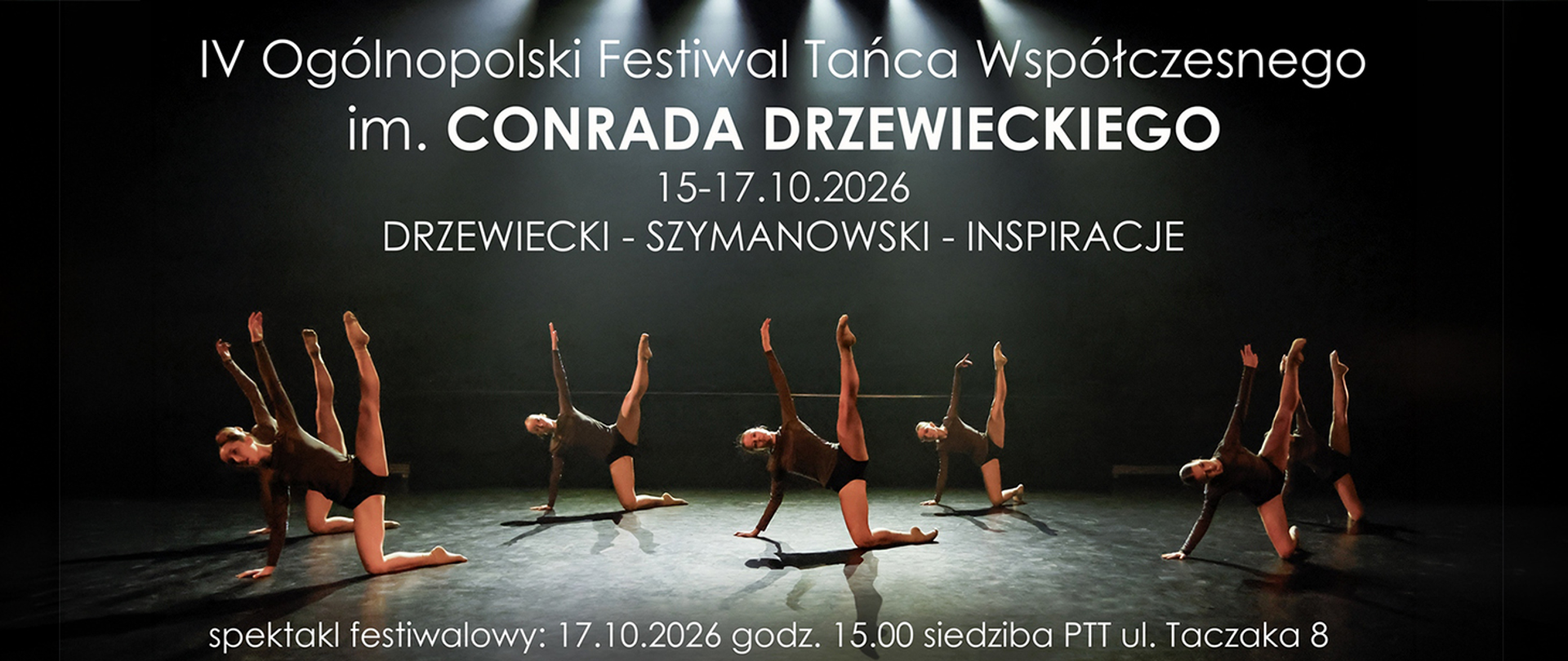 Układ taneczny na scenie, z napisem informującym o festiwalu.