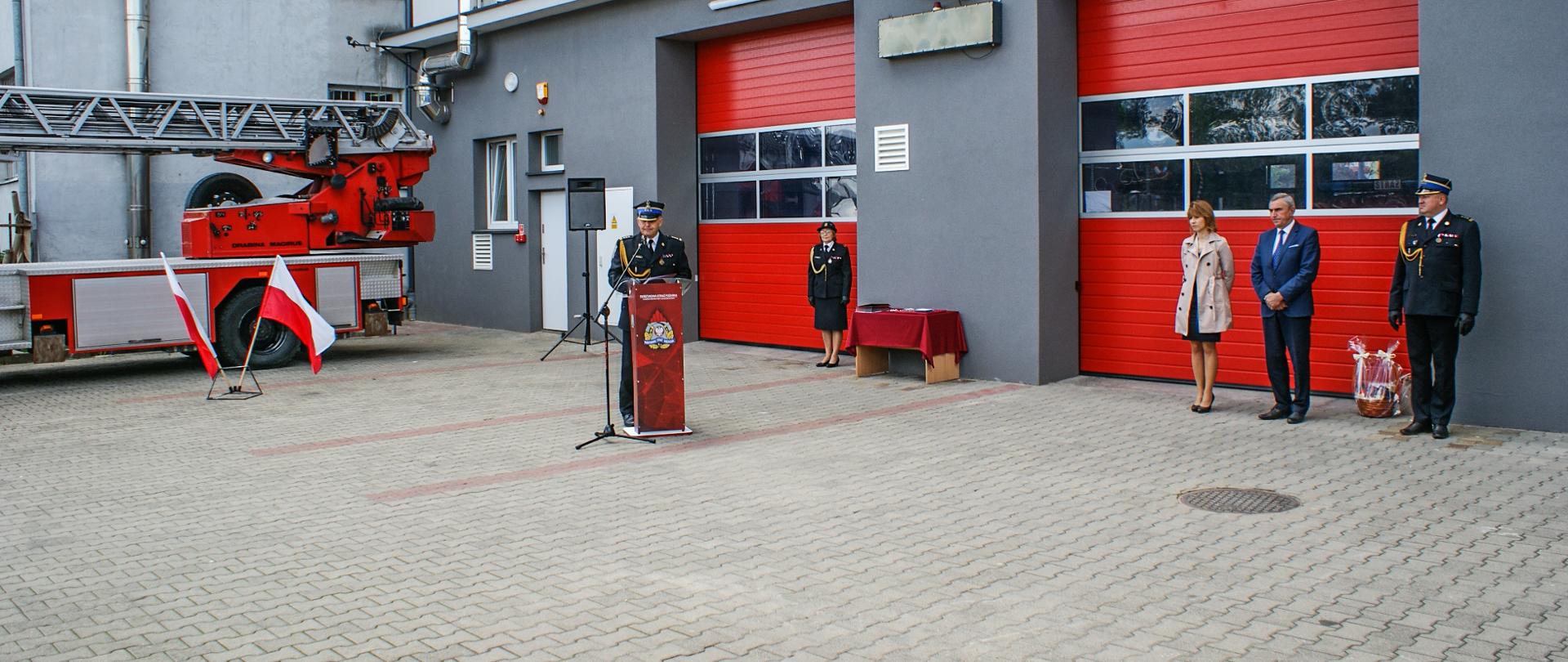 Przemówienie komendanta miejskiego psp w skierniewicach podczas uroczystości dnia strażaka w komendzie psp w Skierniewicach.