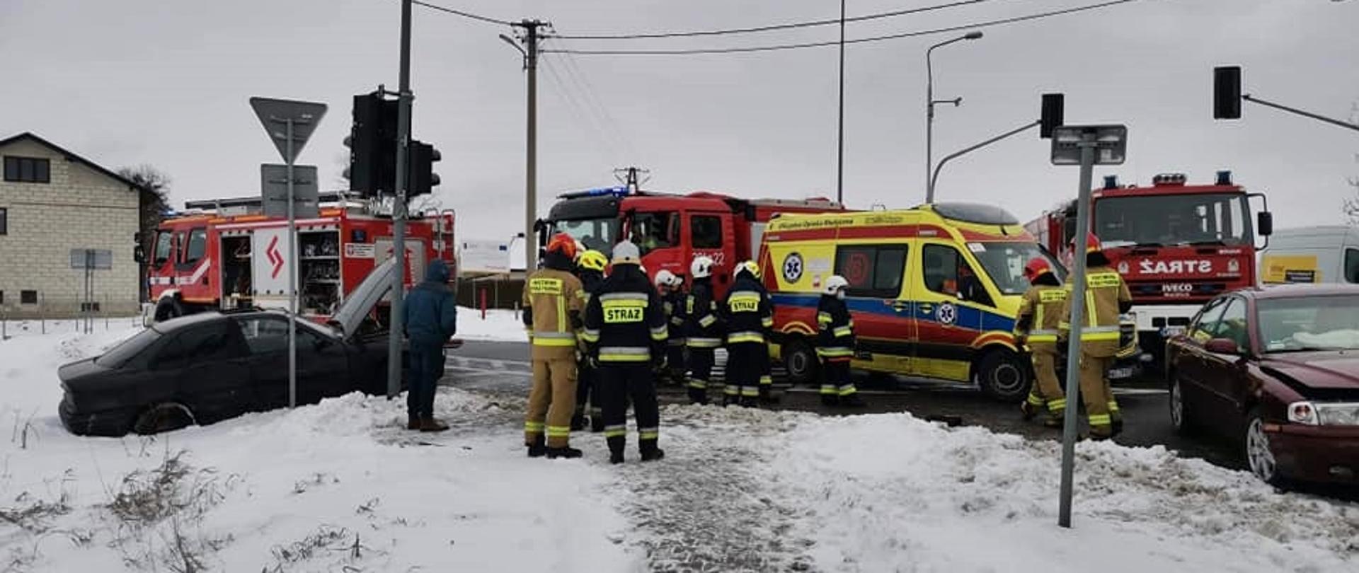 Wypadek drogowy w miejscowości Broszków.