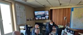 Zdjęcie przedstawia funkcjonariuszy biorących udział w szkoleniu