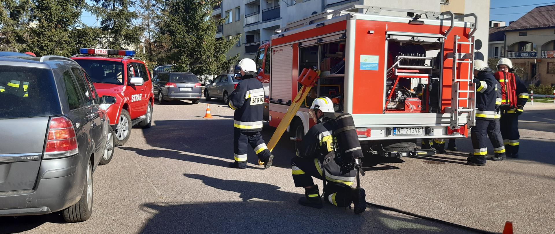 Ćwiczenie - wypadek dwóch samochodów osobowych. 