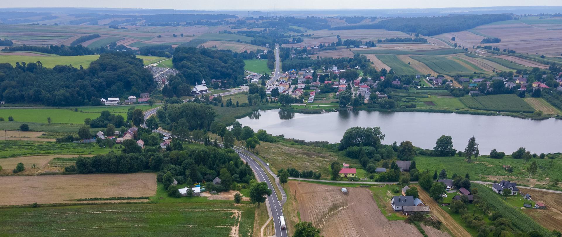DK17 Zamość - Tomaszów Lubelski, widok z powietrza na miejscowość Krynice