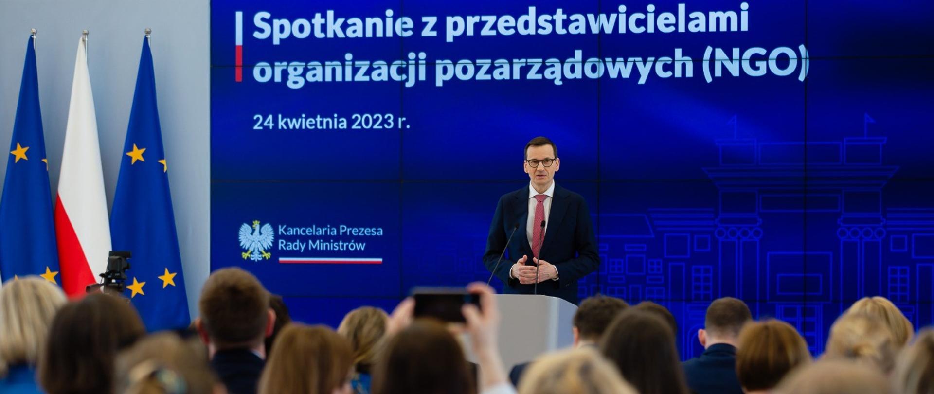 Premier Mateusz Morawiecki podczas spotkania z organizacjami pozarządowymi (NGO)
