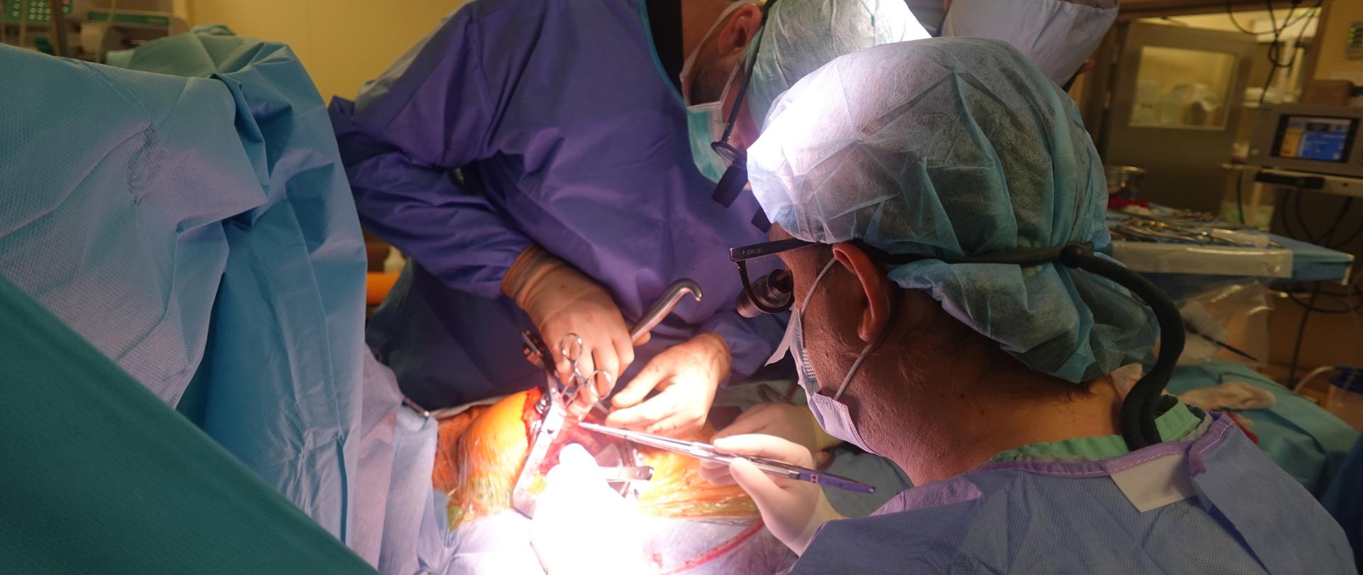 Pierwszy przeszczep płuc