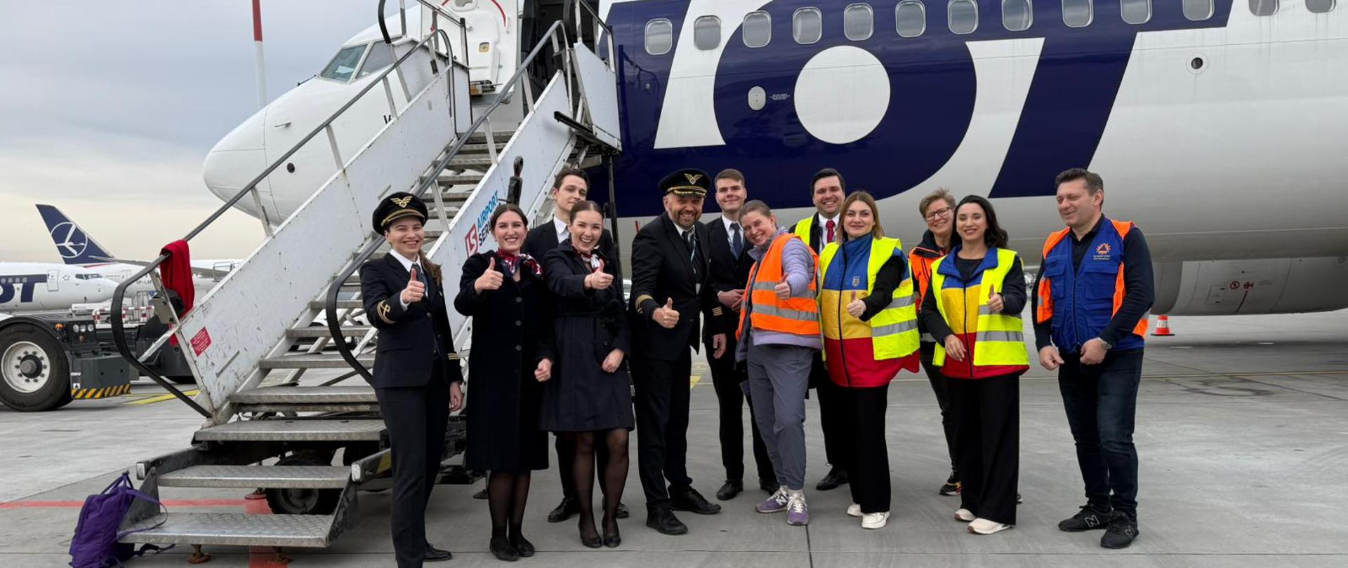 Dwa samoloty Polskich Linii Lotniczych LOT przywiozły z Omanu do Rumunii 356 obywateli europejskich, którzy utknęli na Bliskim Wschodzie