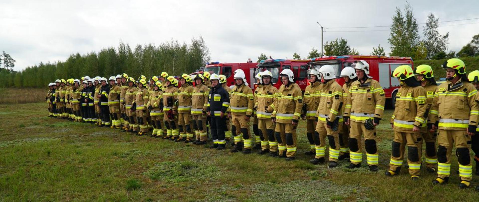 Strażacy ochotnicy z gminy Szumowo ćwiczyli swoje umiejętności na wodzie i w lesie