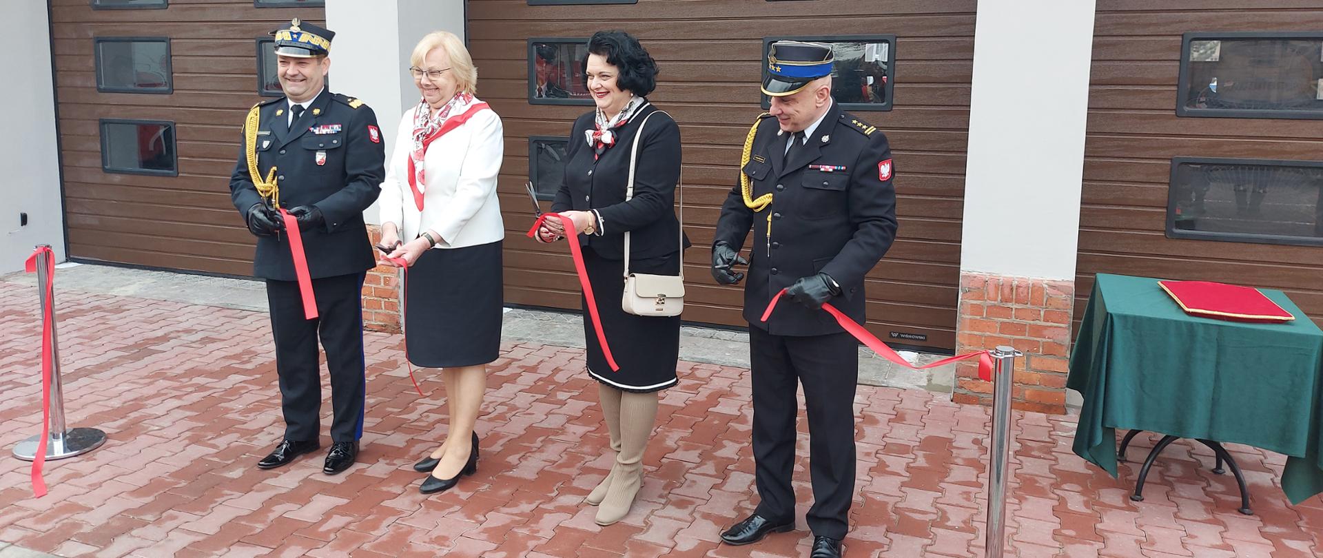 Uroczysty apel z okazji zakończenia modernizacji garażu głównego