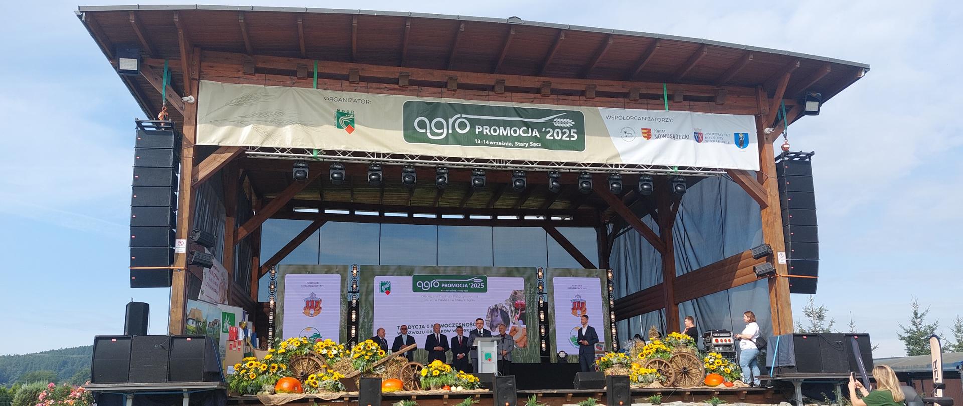 Widok sceny wydarzenia