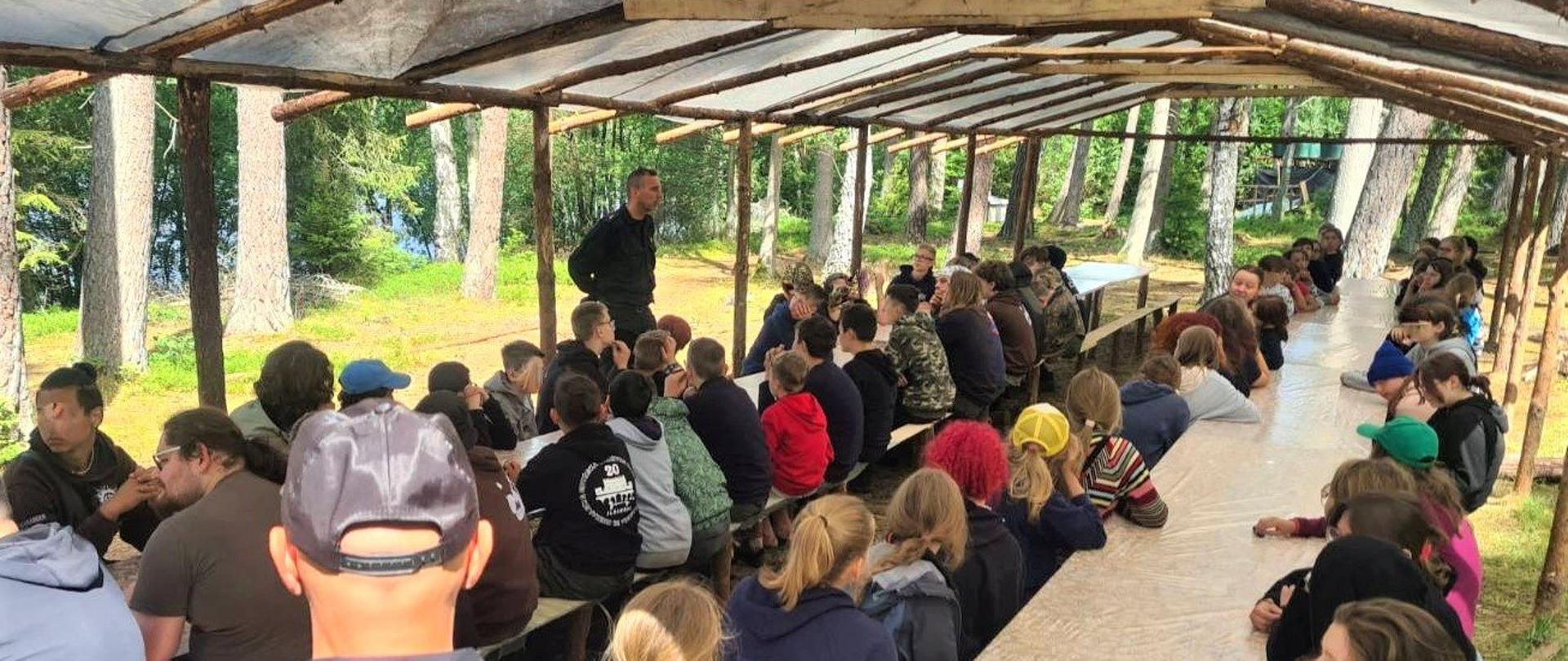 Zdjęcie przedstawia Wizytację PSP w obozie harcerskie.