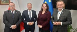 Na zdjęciu m.in. wiceprezes Wód Polskich Magdalena Żmuda