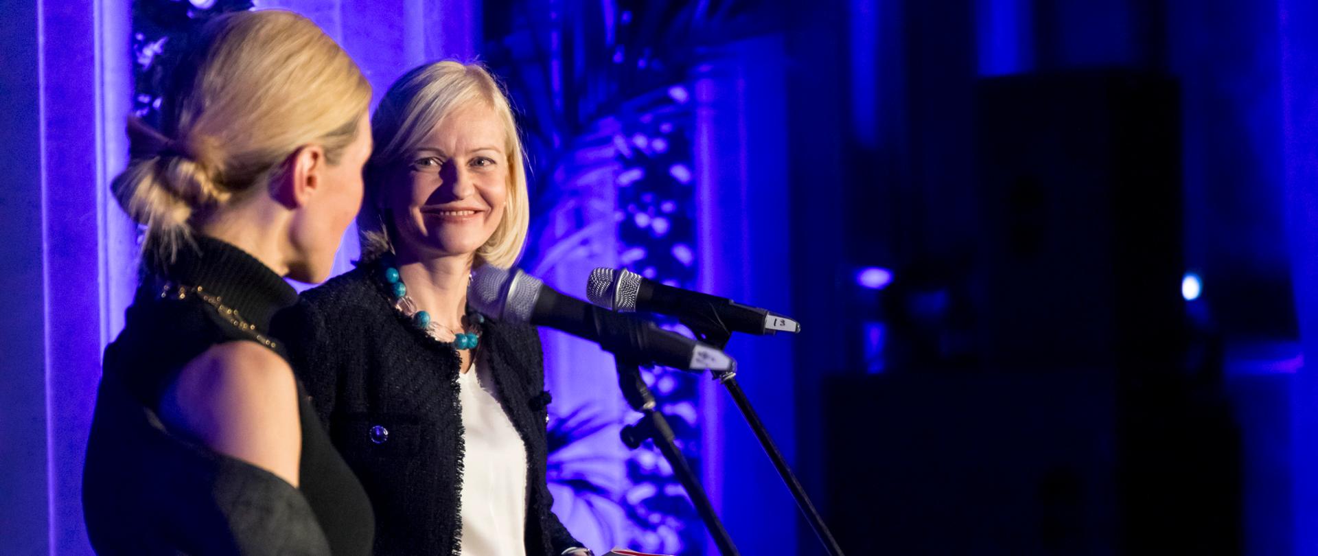 Chargé d'affaires a.i. Monika Krzepkowska y Directora del Instituto Polaco de Cultura en Madrid Maria Ślebioda