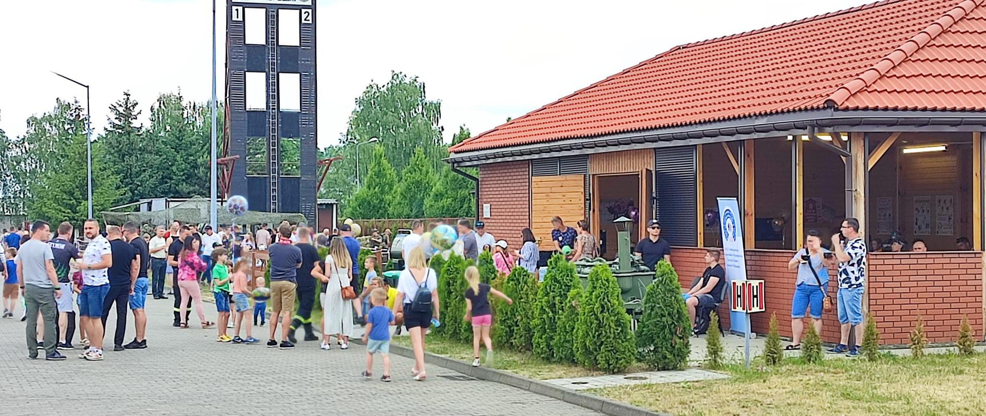 Dzieci podczas zabawy.