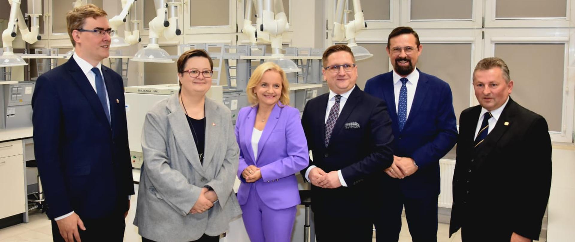 Branżowe Centrum Umiejętności w dziedzinie przemysłu petrochemicznego otwarte!