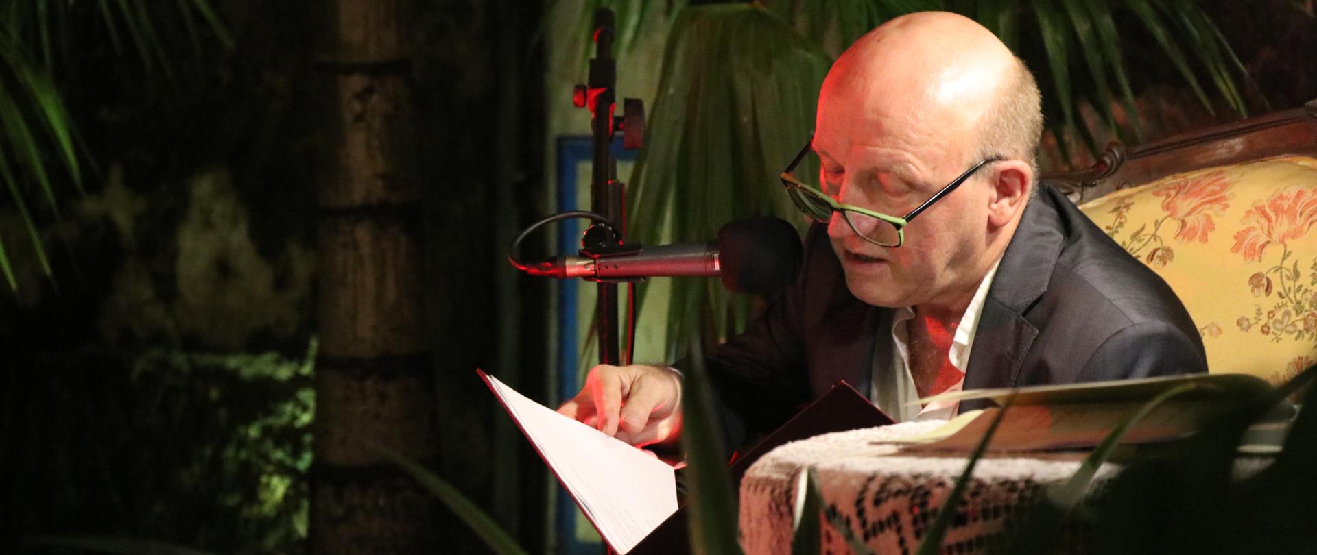 1 Zanzibar_wieczór poetycki A.Barcisia