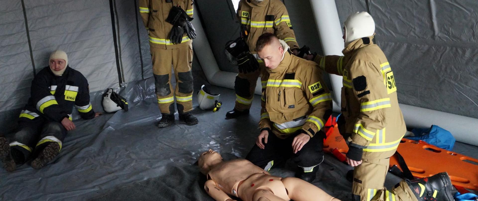 Udzielanie pierwszej pomocy 