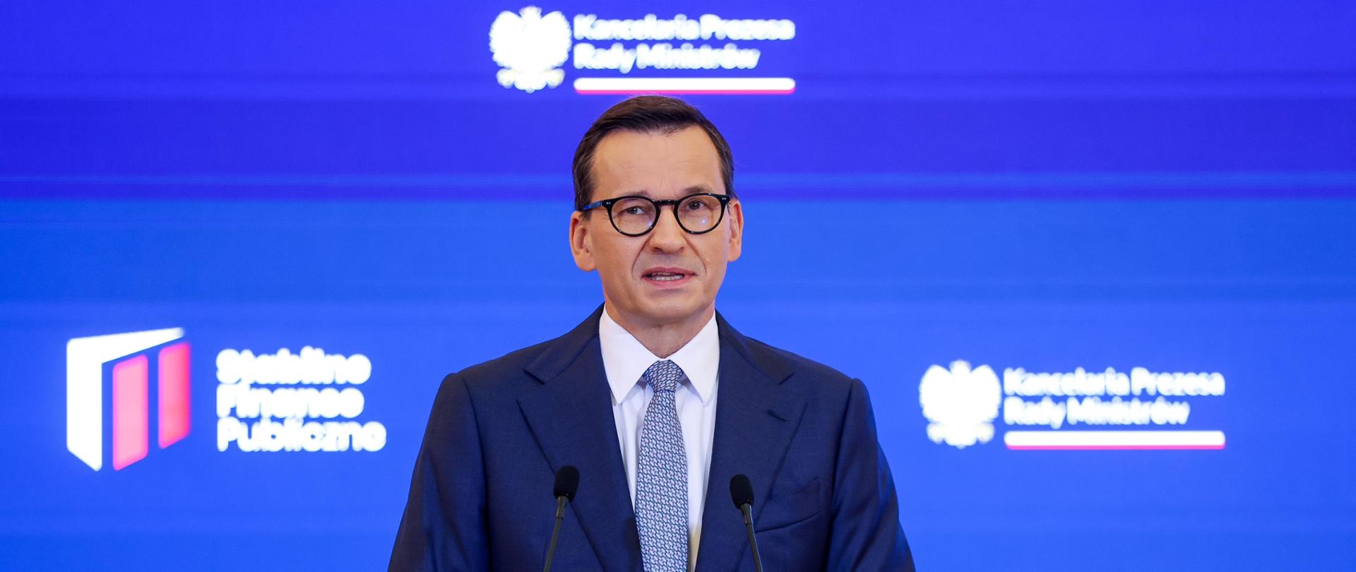 Minister Finansów - Magdalena Rzeczkowska, podczas konferencji prasowej w KPRM.