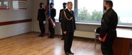 Meldunek dowódcy na zakończenie uroczystości złożony Komendantowi Miejskiemu PSP w Katowicach.