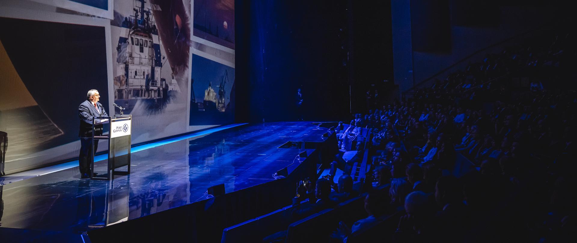 Port Gdynia ma już 100 lat