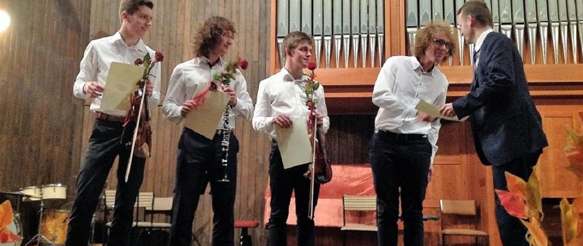 koncert_z_okazji_dnia_edukacji