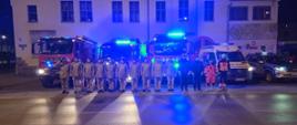 Strażacy oddają hołd zmarłemu strażakowi OSP