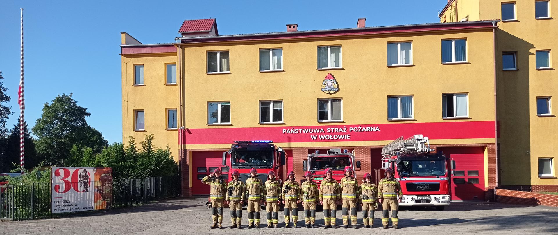 Strażacy z KP PSP Wołów oddali hołd strażakowi, który zginął podczas służby