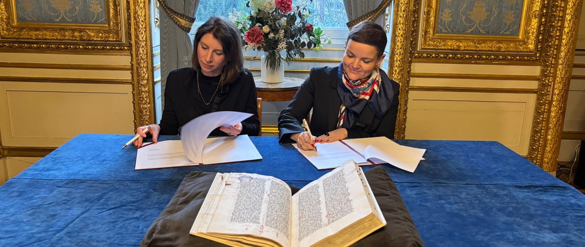 Skradziony XV-wieczny manuskrypt wraca do Wrocławia, fot. MKiDN