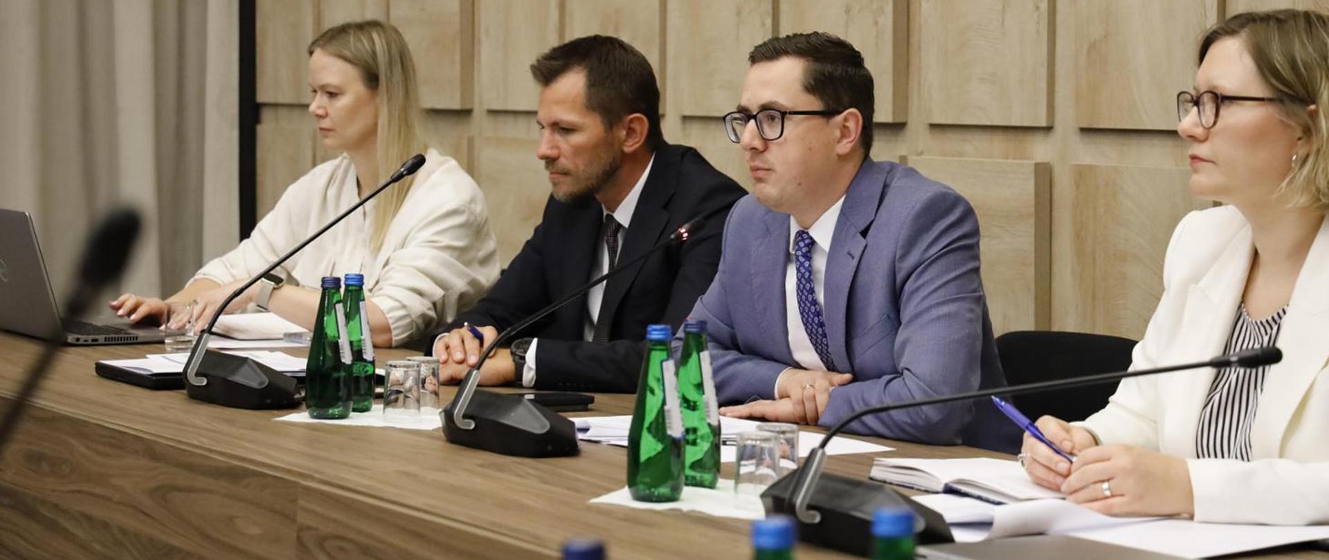 Posiedzenie Rady Koordynacyjnej ds. Morskiej Energetyki Wiatrowej pod przewodnictwem wiceministra Miłosza Motyki