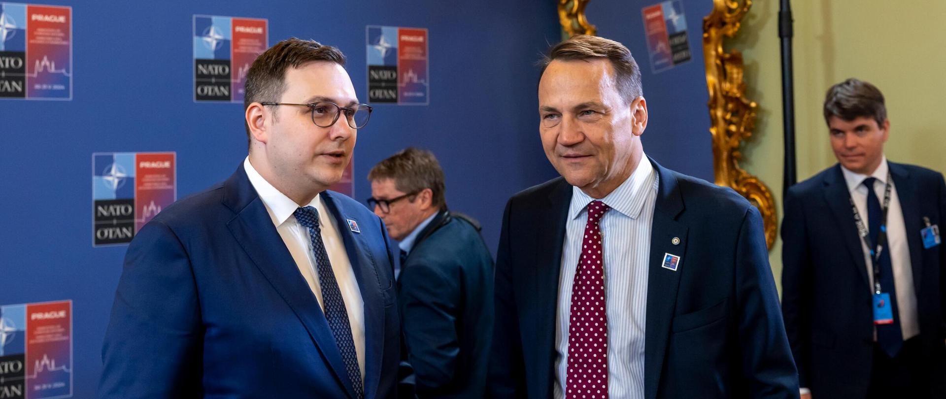 Minister Radosław Sikorski on NATO foreign ministers meeting in Prague