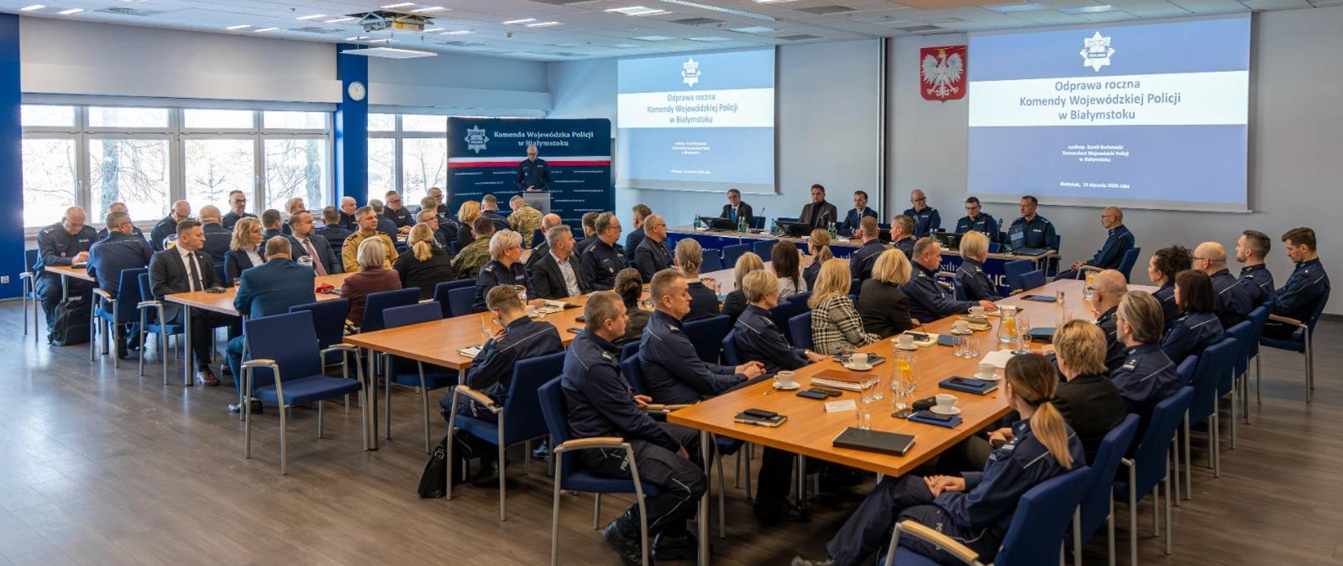 Wojewoda podlaski wziął udział w dorocznej odprawie, na której podlaska policja zaprezentowała swoje wyniki za 2025 rok 