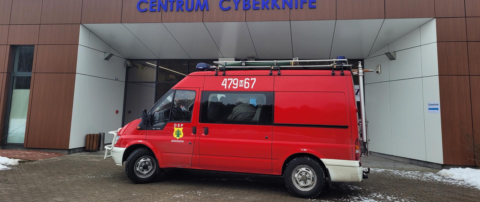 Wsparcie seniorów w zakresie dowozu do punktów szczepień na COVID - 19 przez OSP Skrzeszew.